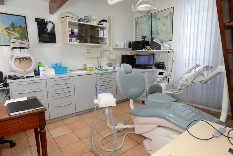 Plateau technique du dentaire Villejuif Dr Marc Boucobsa